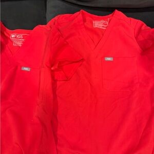 3 sets Figs women’s Bright Red V-Neck casma top XXS (3) and pants (3)